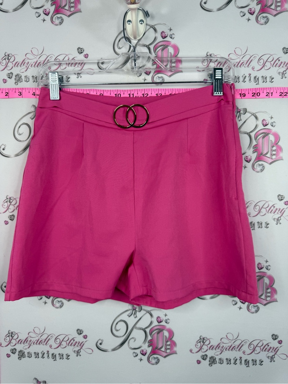 Pink shorts High-Waist Pink shorts with belt Accent